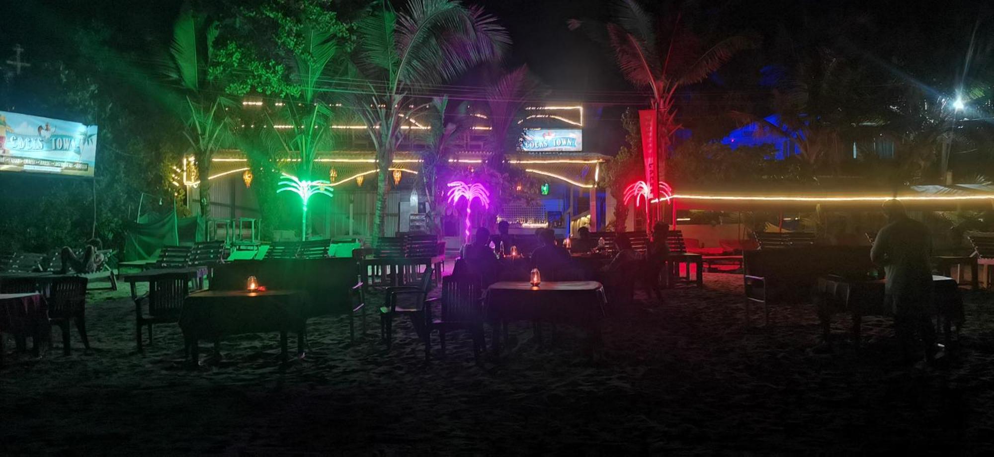 Hotel Cocks Town Arambol Exteriér fotografie